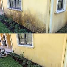 Before pressure washing in Destin, FL